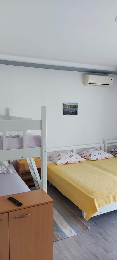 Top Location Živogošće Eksteriør billede